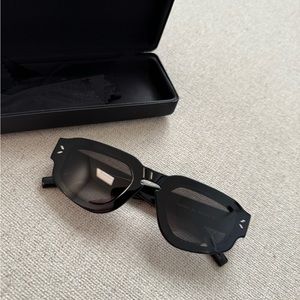 Alexander McQueen McQ sunglasses